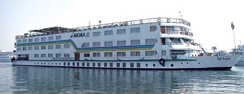 nile river cruise boat