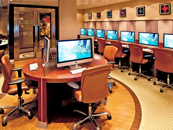 Computer University at Sea